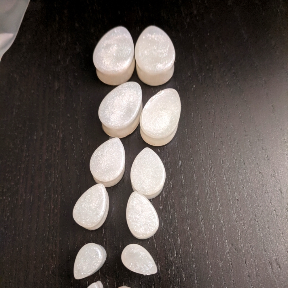 Gauges-White Diamond